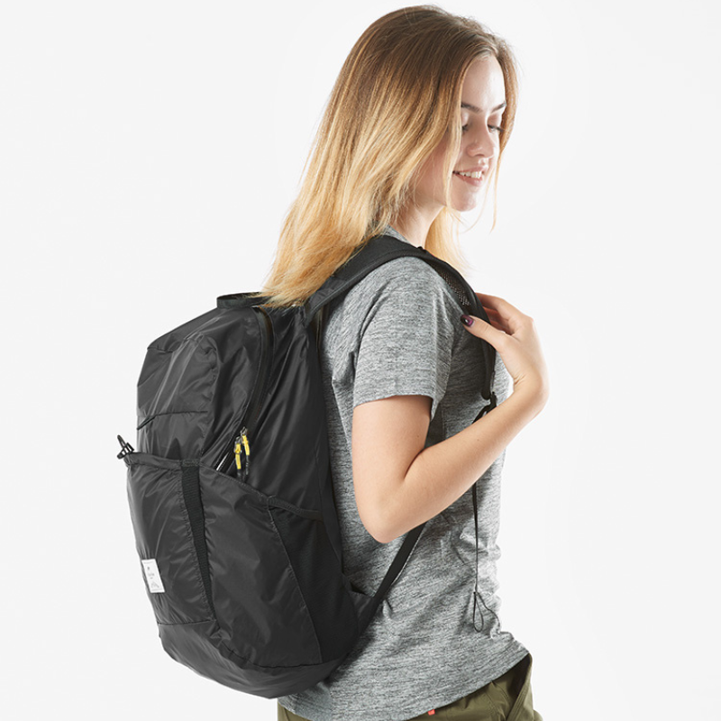 Naturehike ultralight zbaliteľný batoh 22l 170g - čierny